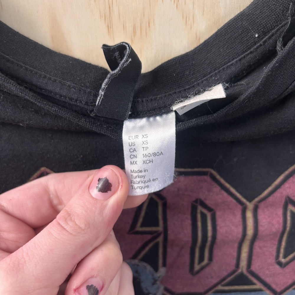 H&M Divided ACDC Shirt Womens XS Black 79 World Tour Rock Graphic Tee Top - Picture 3 of 13
